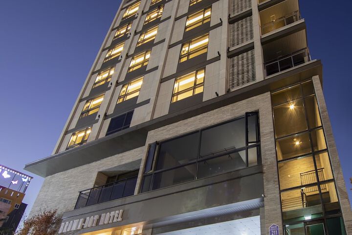 Brown Dot Hotel - Jangsaengpo