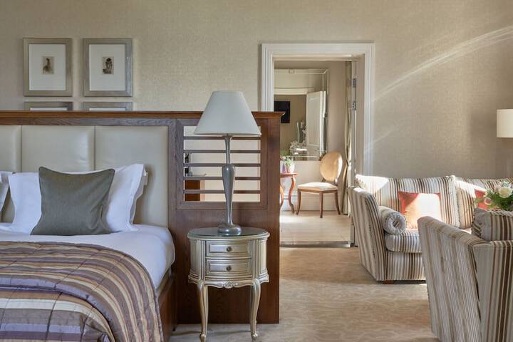 Room 7 of 72
