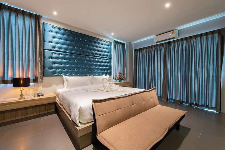 Room 21 of 31