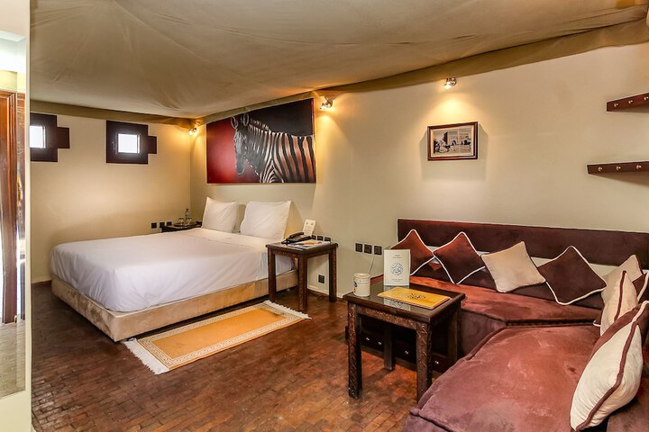 Room 4 of 79