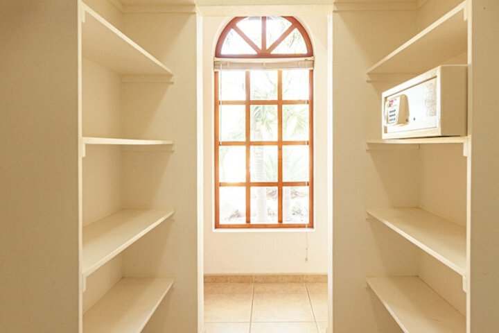 Room 7 of 53
