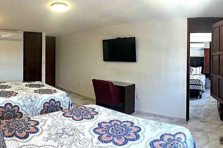 Room 6 of 35