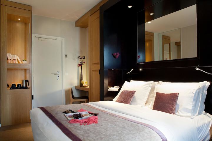Room 19 of 35