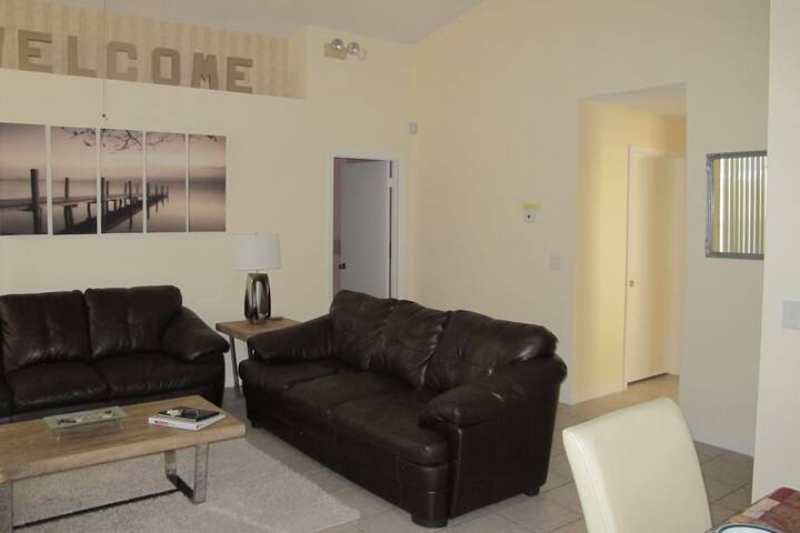 Room 25 of 44