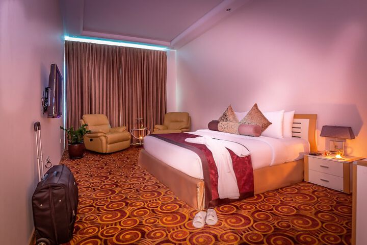 Room 5 of 49