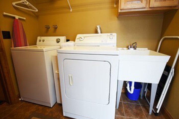 Laundry 12 of 30