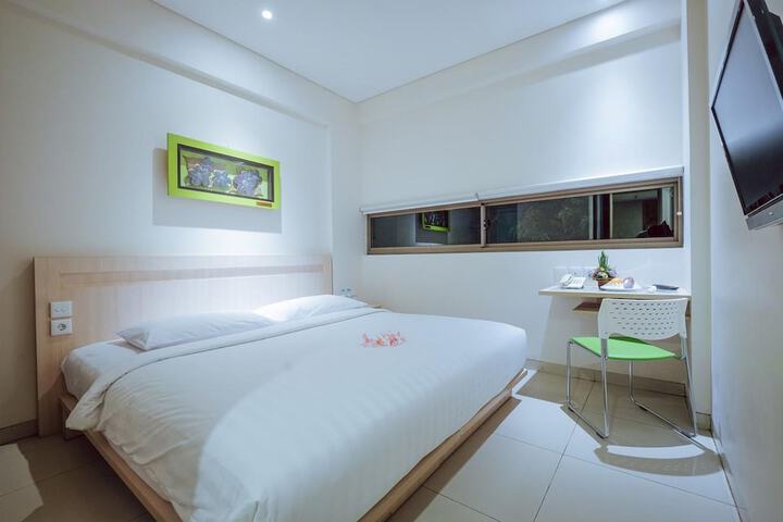 Room 14 of 40