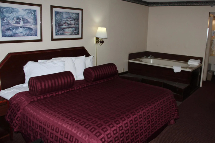 Room 3 of 5