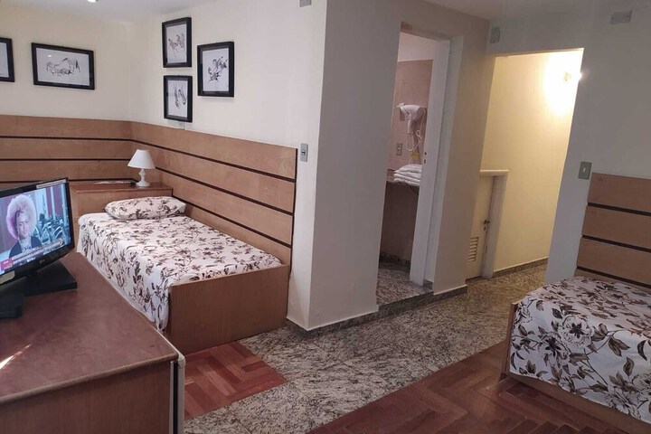 Room 16 of 46