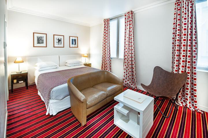 Room 38 of 76