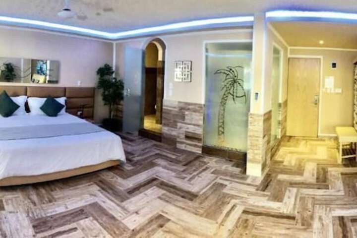 Room 2 of 157