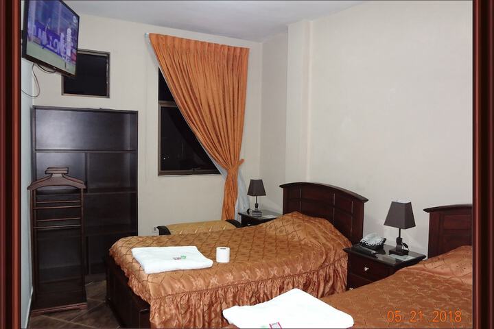 Room 9 of 39