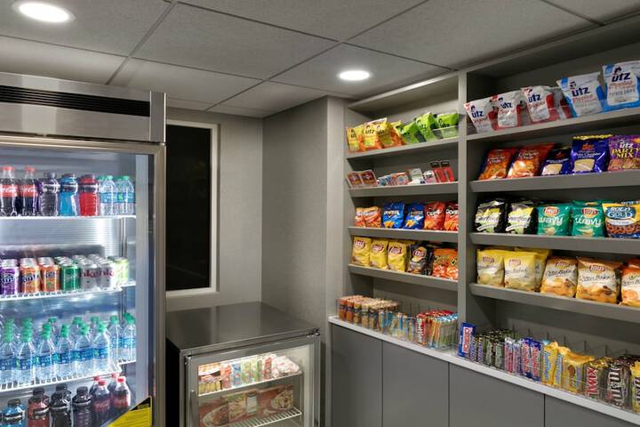 Snack bar