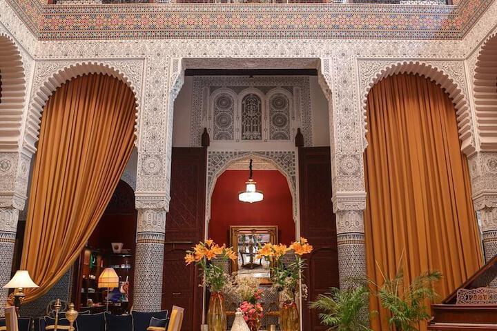 Entrance & Lobby