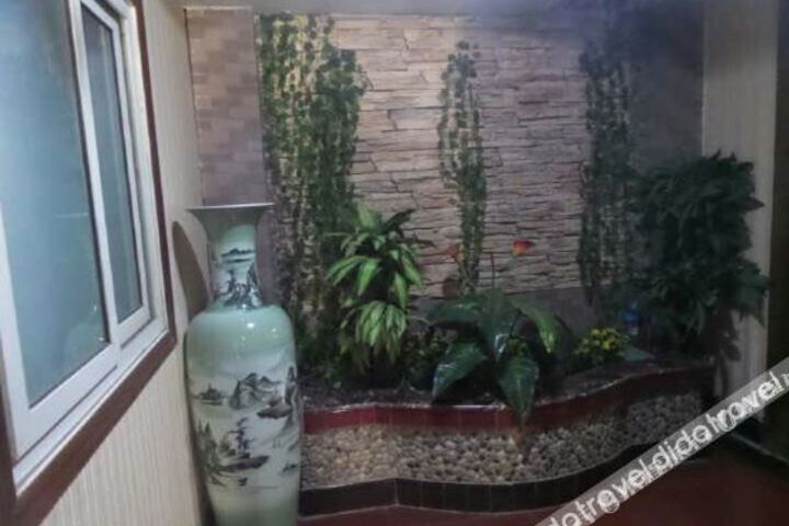 Hotel Interior 17 of 34