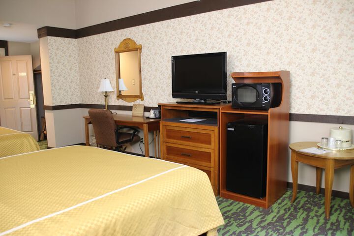 Room 8 of 43