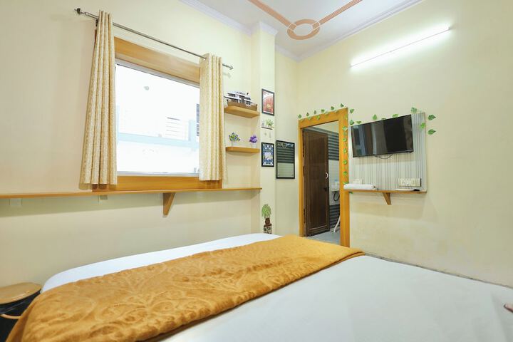 Room 5 of 39