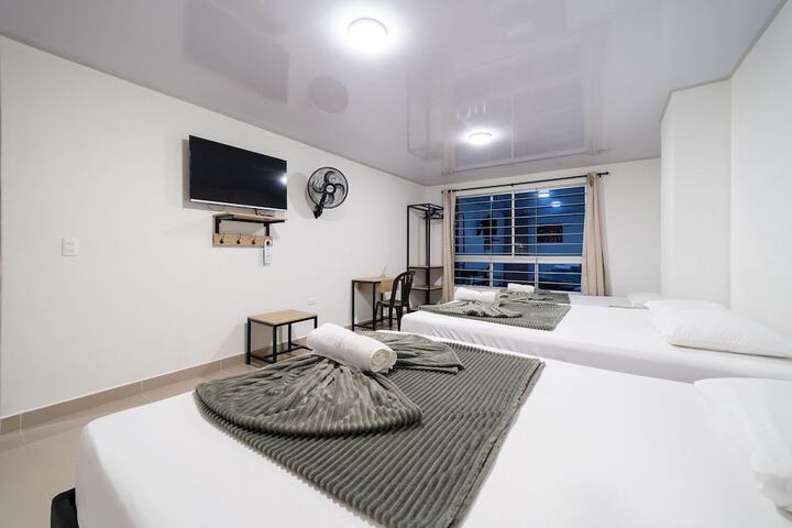 Room 80 of 122