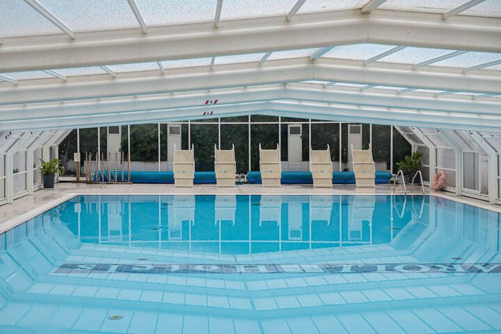 Pool 32 of 45