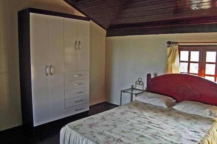 Room 6 of 67