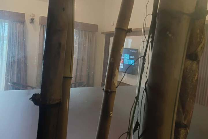 Room 7 of 63