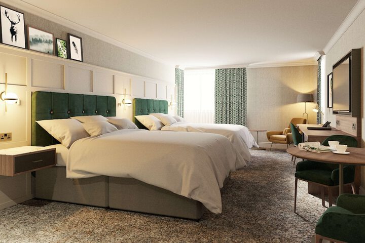 Room 40 of 204