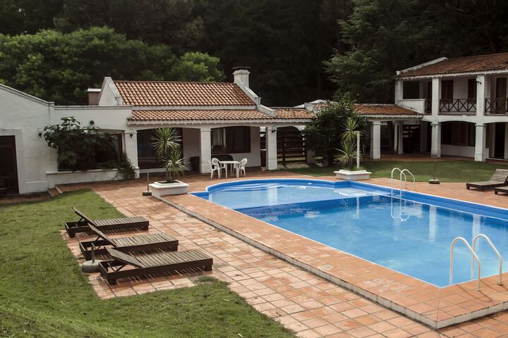 Hotel Pool