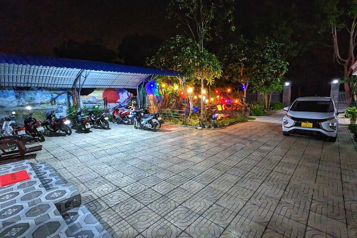 Property Grounds 35 of 56