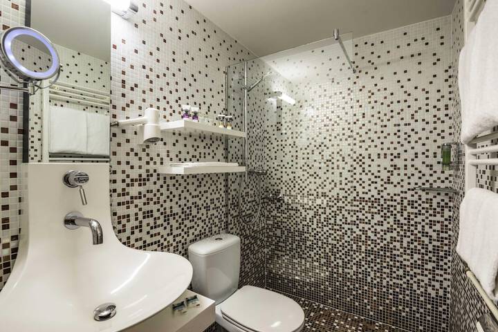 Bath Photo