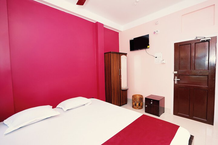 Room 4 of 19