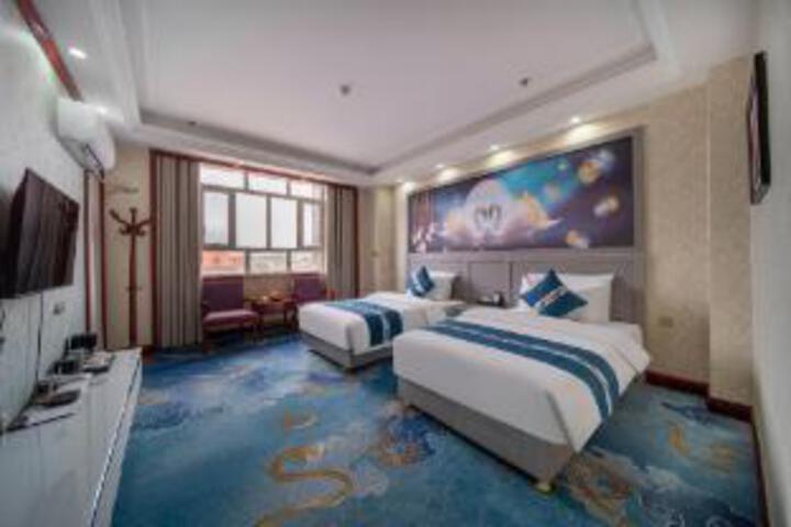 Room 22 of 23