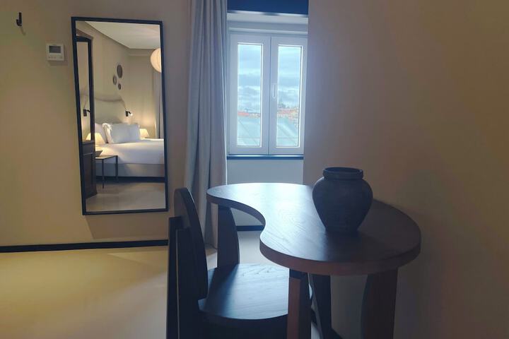 Room 20 of 50