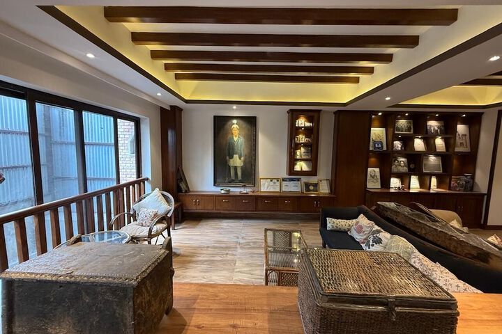 Lobby Entry