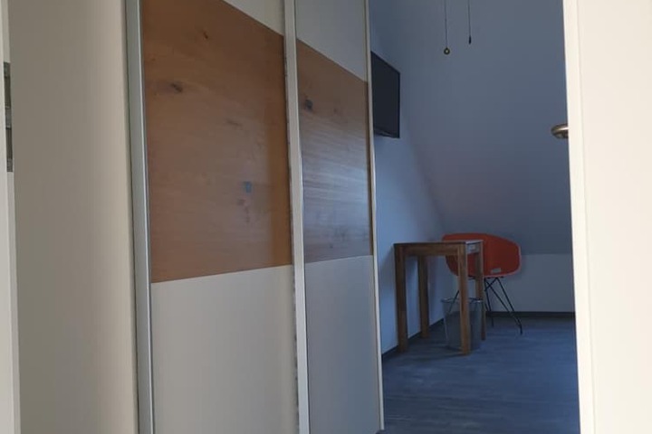 Room 7 of 30