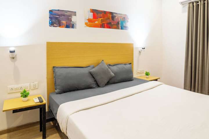 Room 16 of 29