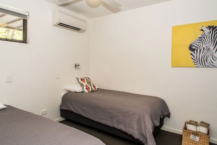 Room 8 of 101