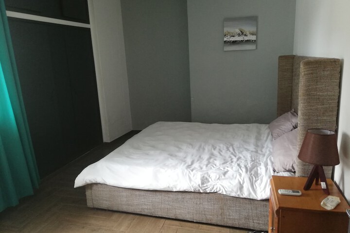 Room 4 of 11