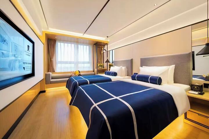 Room 2 of 15