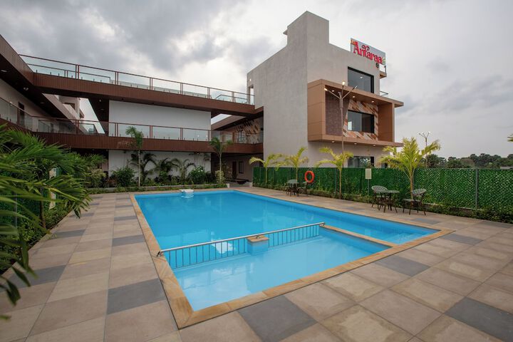 Pool 38 of 69