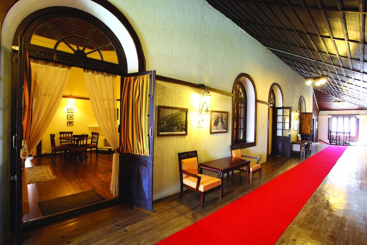 Ballroom/Hall 13 of 20