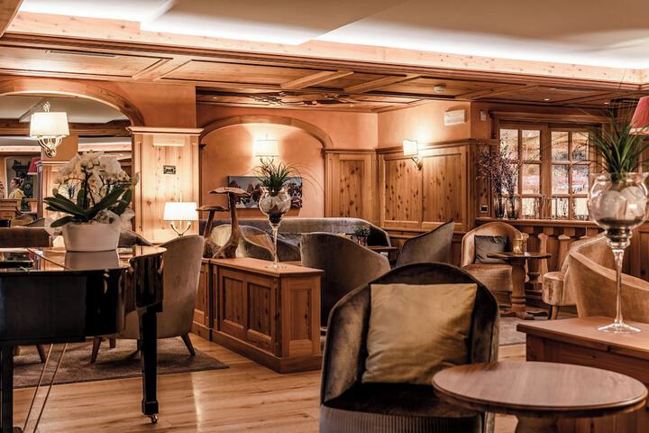 Lobby Entry