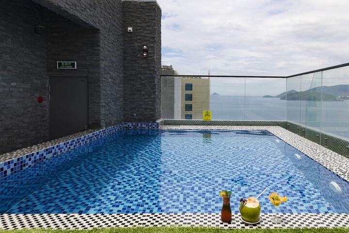 Pool 66 of 130