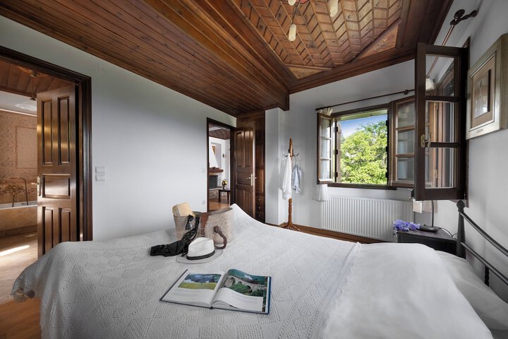 Room 25 of 131