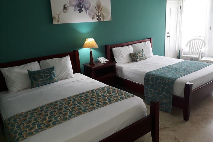 Room 3 of 37