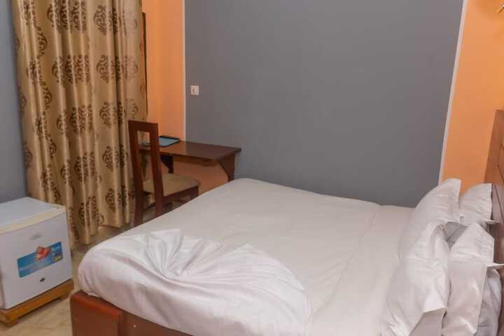 Room 30 of 101