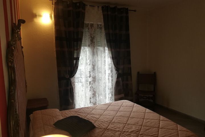 Room 12 of 112