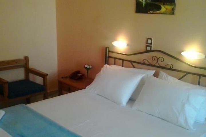 Room 7 of 39
