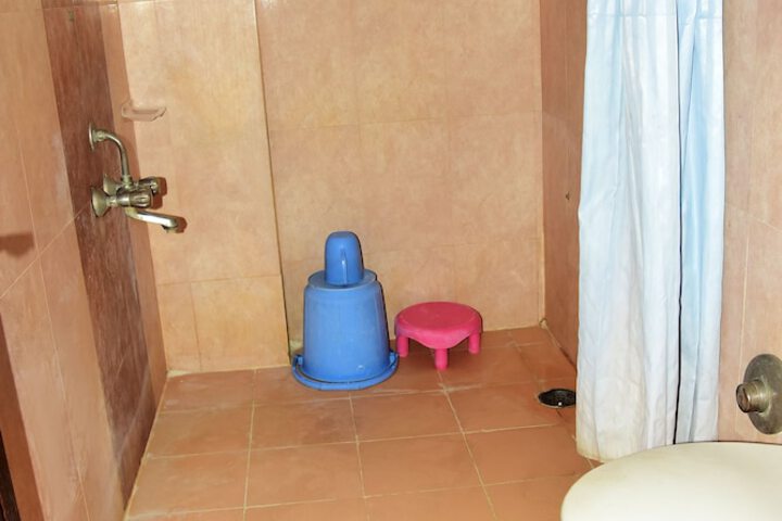 Room 19 of 35