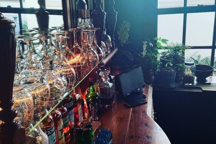 Lounge 88 of 159