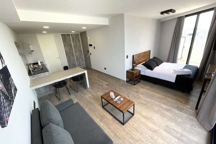 Room 10 of 50